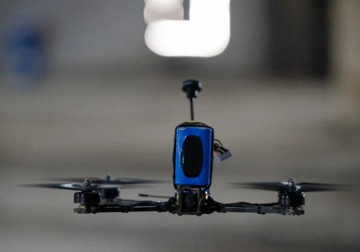 На Сумщині російські дрони атакували цивільні авто: є поранені